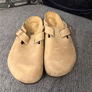 Birkenstock Women's Beige Suede Clogs
